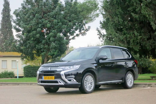 מיצובישי אאוטלנדר PHEV